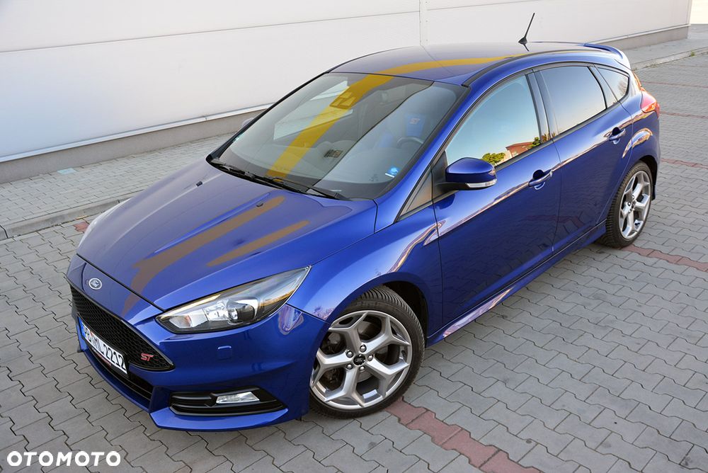 Ford Focus 2.0 TDCi ST - 19