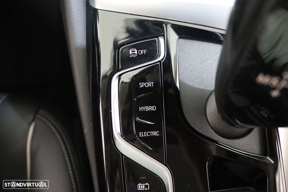 BMW 530 e Line Luxury - 38