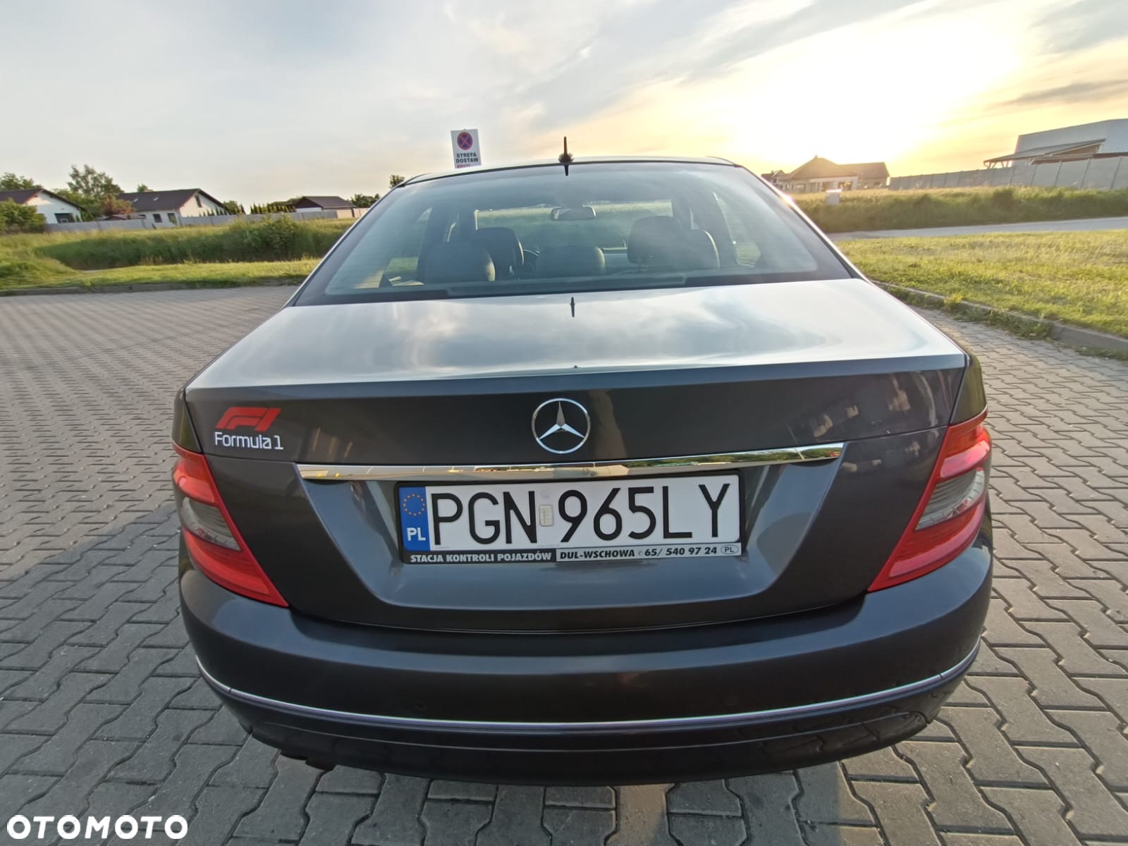 Mercedes-Benz Klasa C 180 BlueEFFICIENCY 7G-TRONIC Avantgarde - 8
