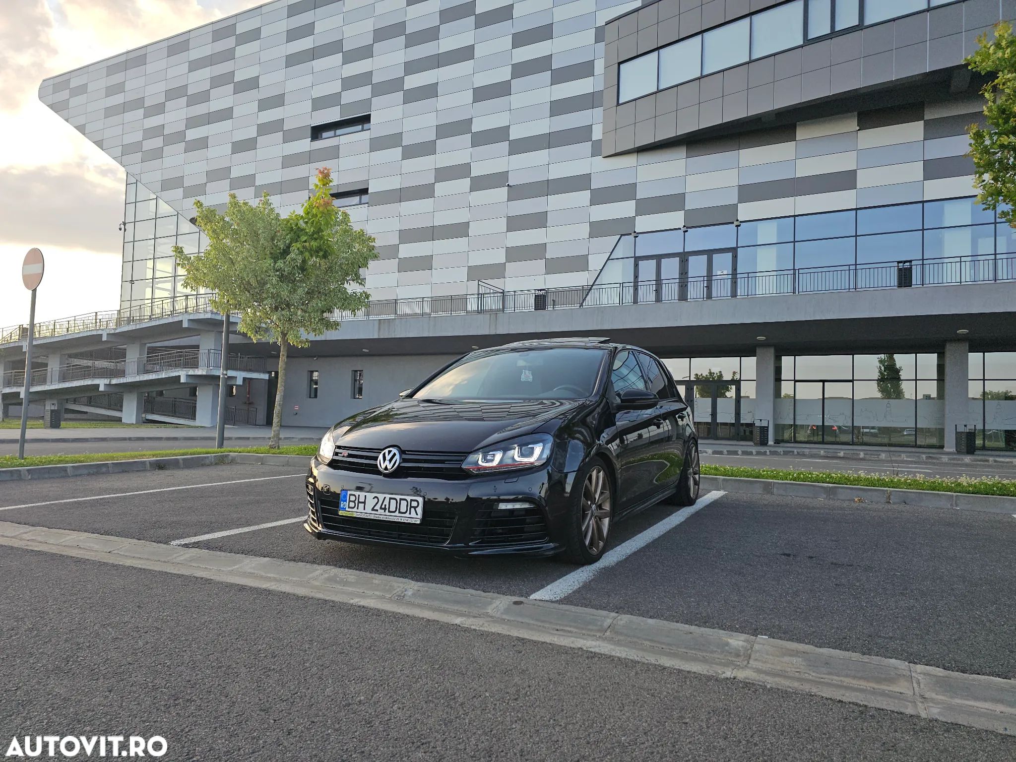 Volkswagen Golf 2.0 TSI GTI DSG - 1