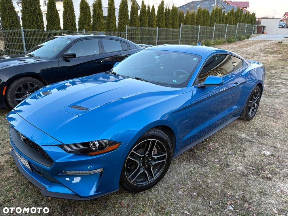 Ford Mustang - 1