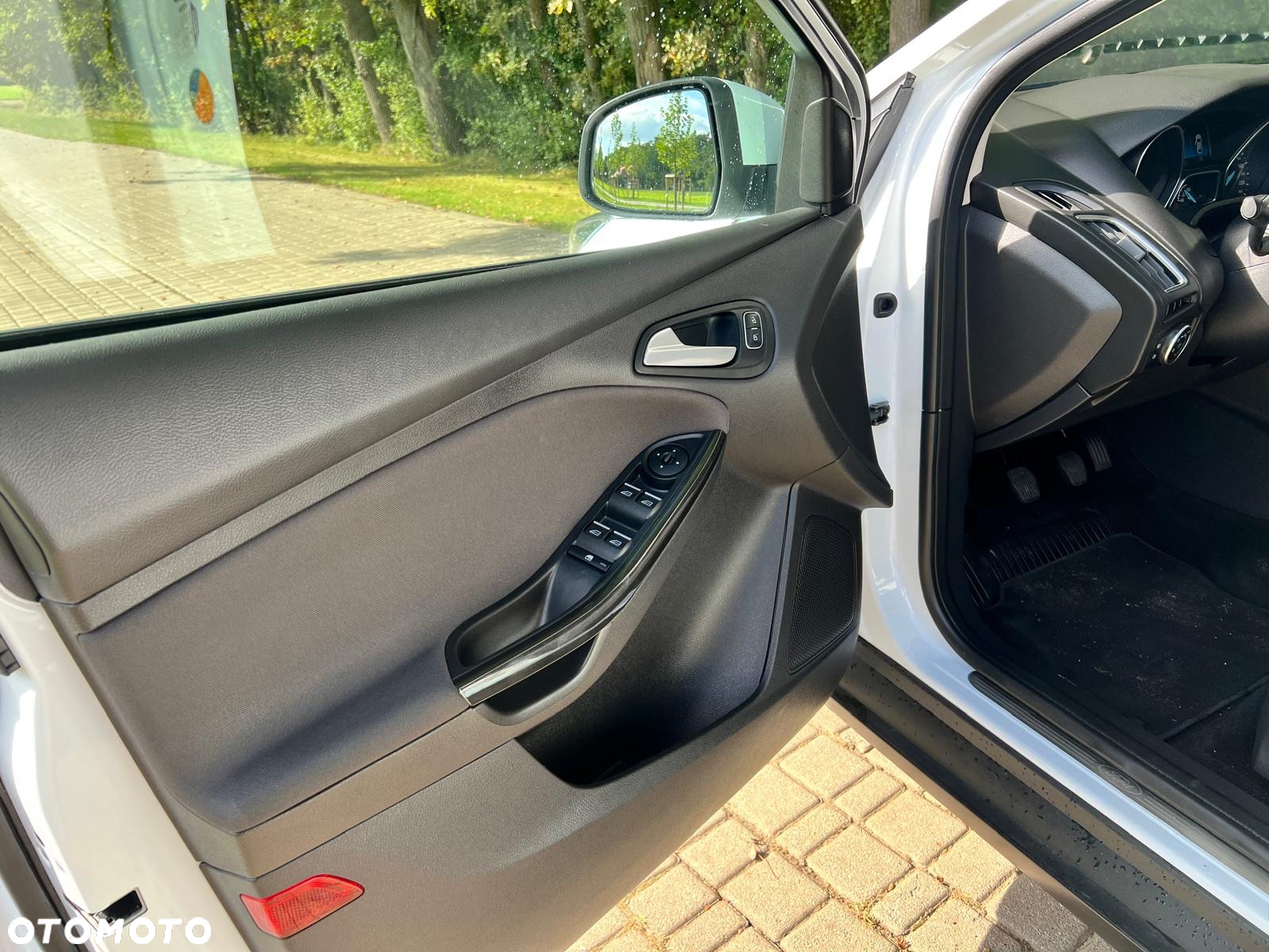 Ford Focus 1.5 EcoBoost Start-Stopp-System Titanium - 14