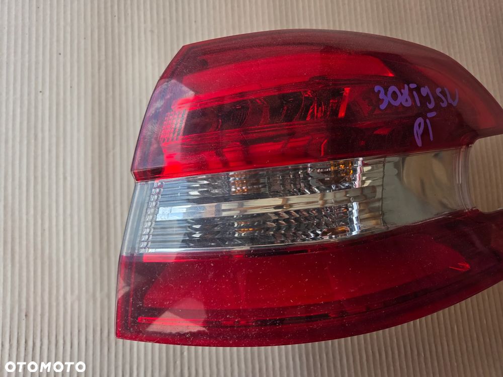 Lampa tylna prawa Peugeot 308 T9 SW - 2
