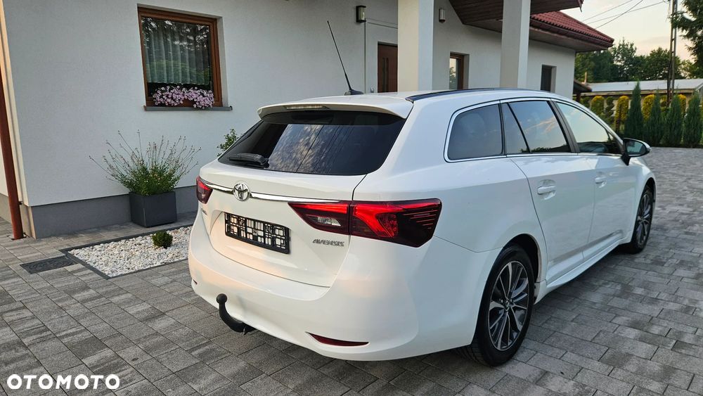 Toyota Avensis - 14