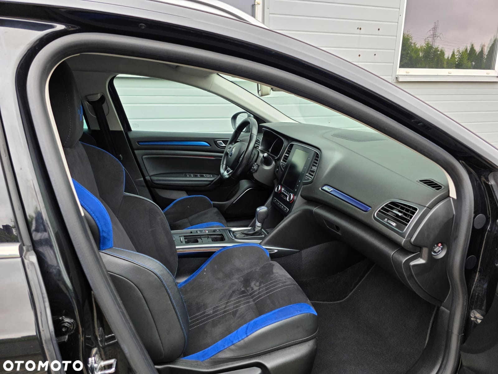 Renault Megane Grandtour TCe 160 GPF EDC GT LINE - 20