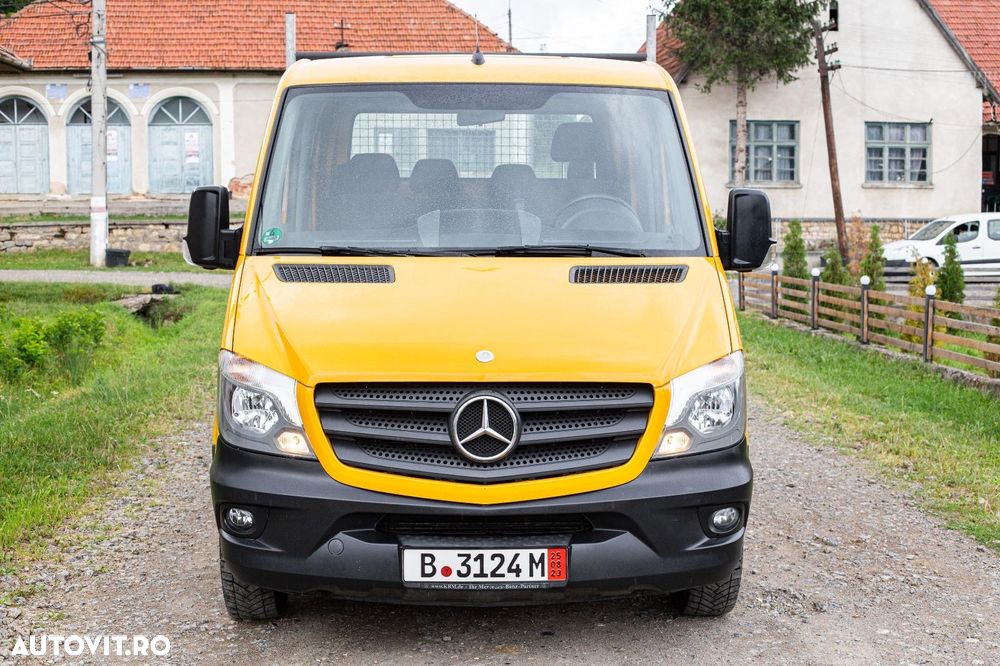 Mercedes-Benz Sprinter - 5
