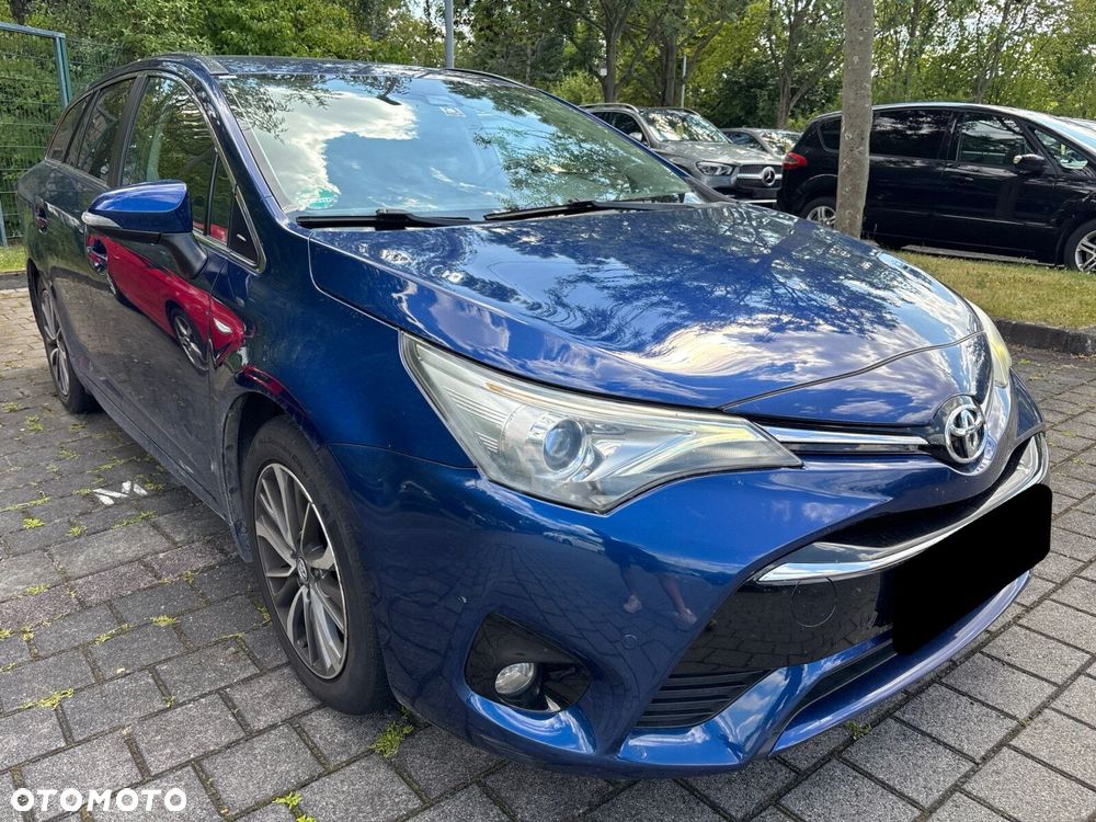 Toyota Avensis - 27