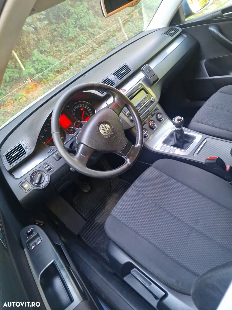 Volkswagen Passat 1.9 TDI DPF Comfortline - 7