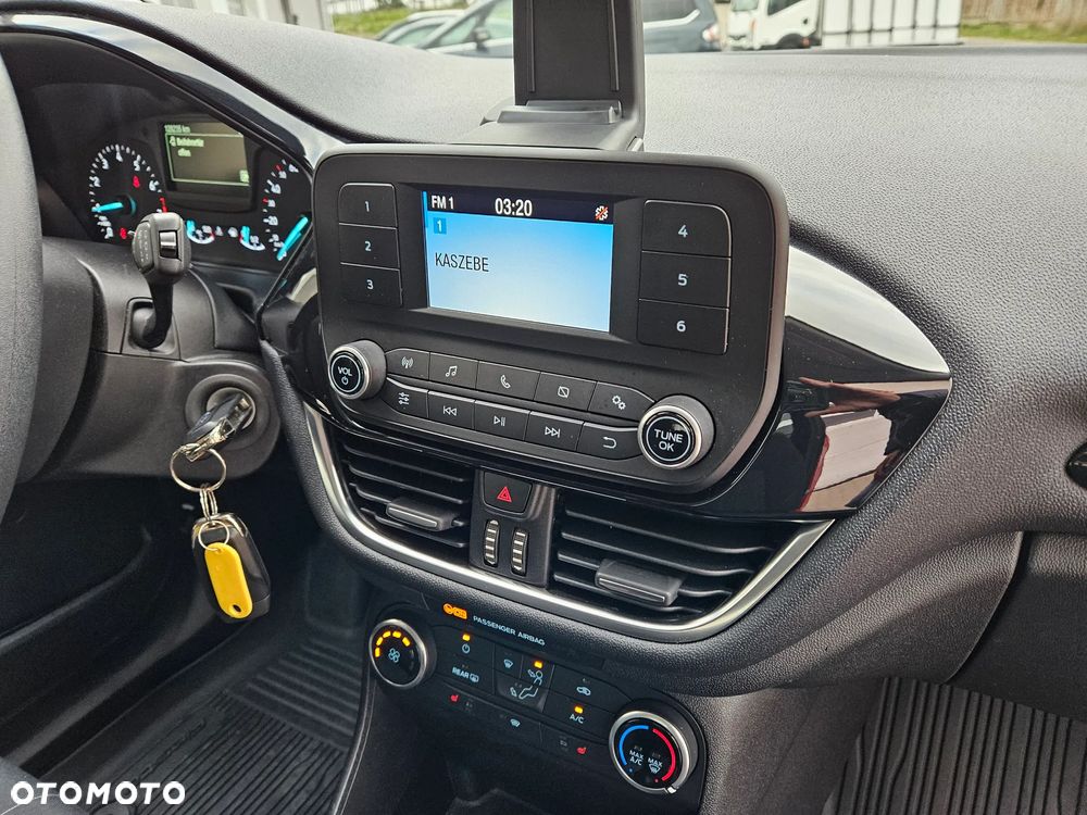 Ford Fiesta - 17