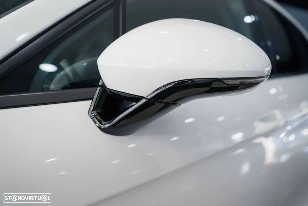 Porsche Panamera 4 E-Hybrid Platinum Edition - 7