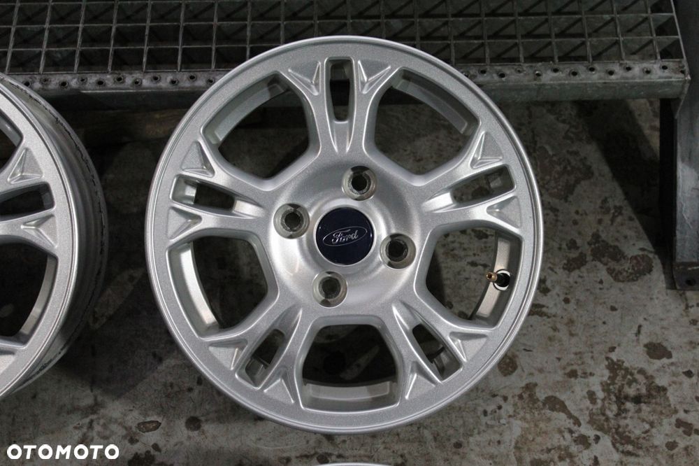 oryg ford fiesta 14cali 4x108 et37,5 5,5j tpms - 3