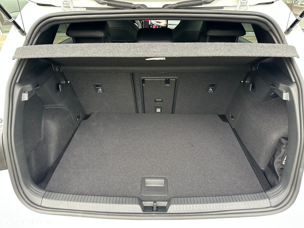 Volkswagen Golf 2.0 TSI GTI Edition 50 DSG - 31