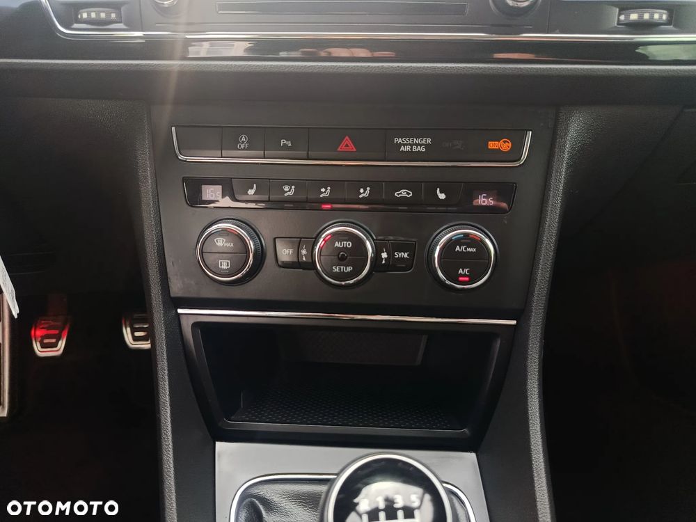 Seat Leon 2.0 TDI DPF Style - 31