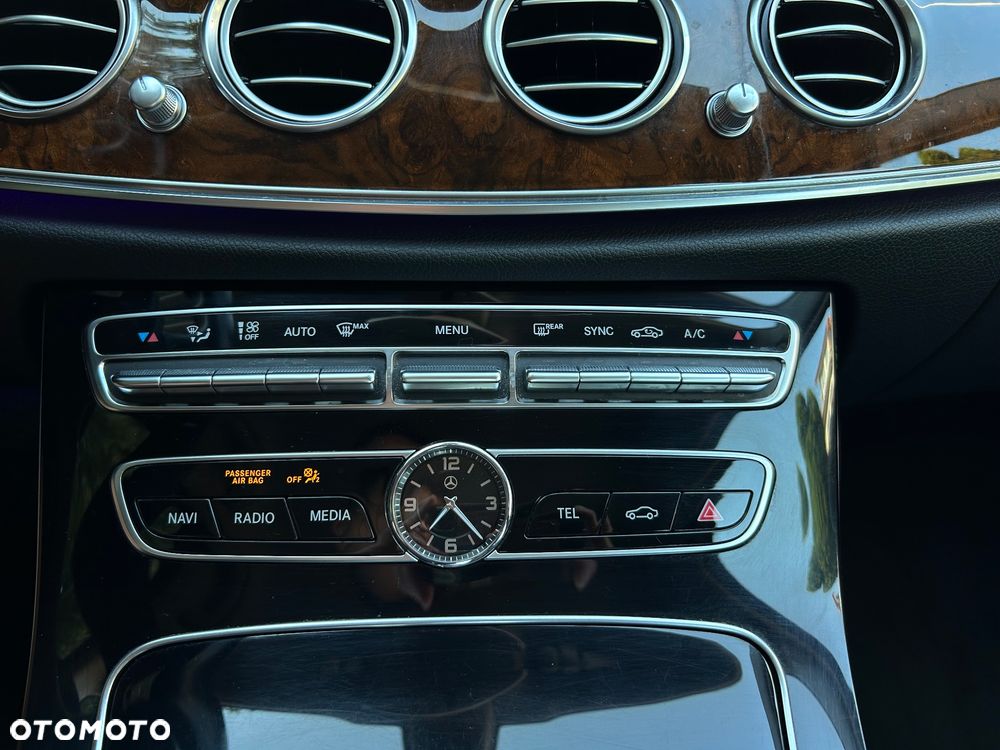 Mercedes-Benz Klasa E 220 d Avantgarde - 28