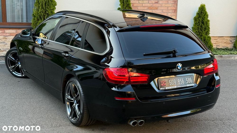 BMW Seria 5 525d Touring Modern Line - 11