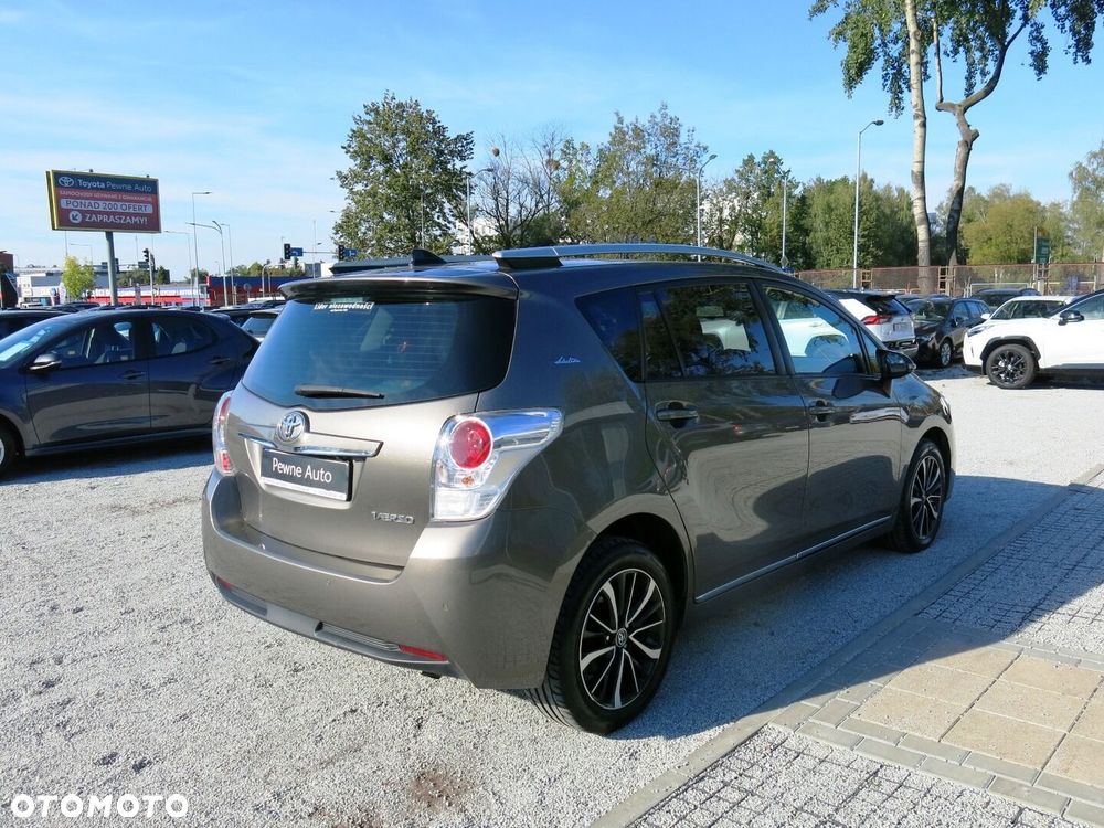 Toyota Verso 1.8 Selection 7os EU6 - 18