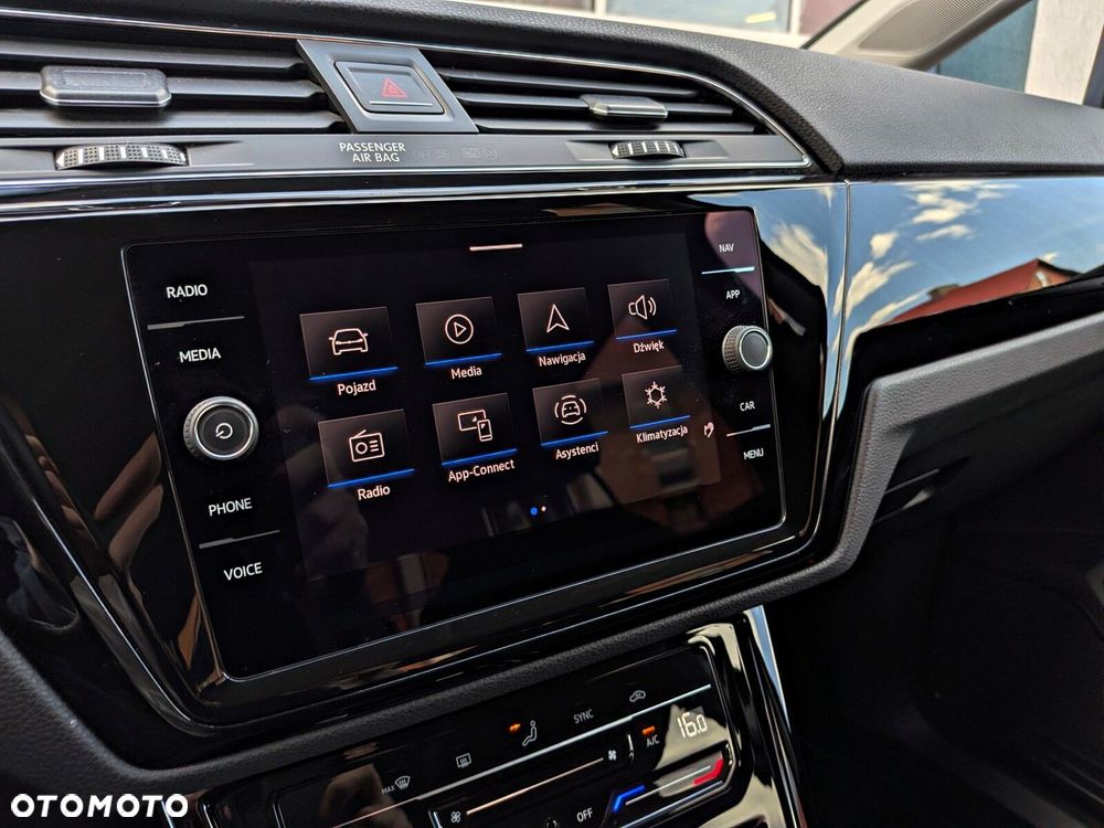 Volkswagen Touran 2.0 TDI BMT Highline DSG - 28