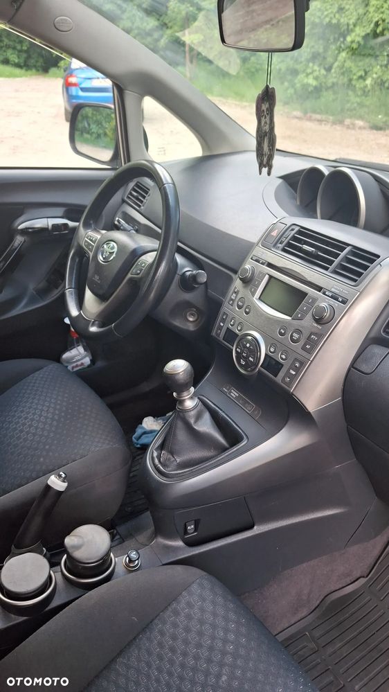 Toyota Verso 2009 photo 4