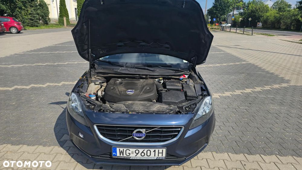 Volvo V40 D4 Drive-E Momentum - 24