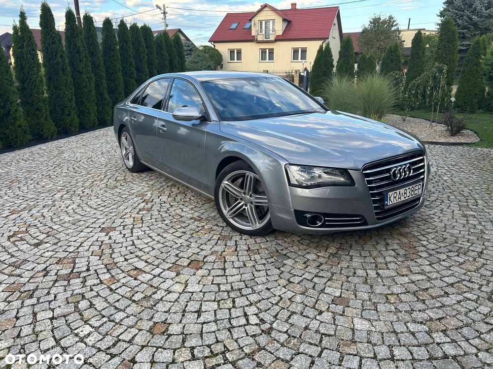 Audi A8 - 1