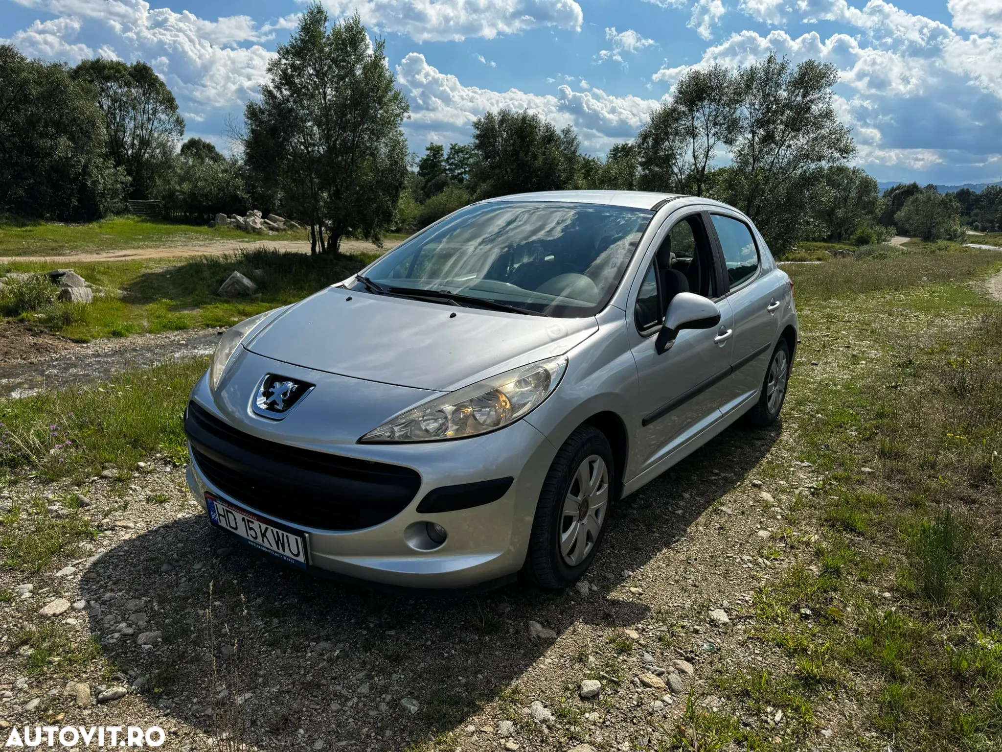 Peugeot 207 1.4HDI Trendy - 10