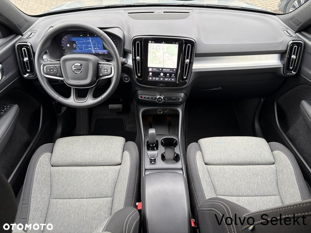 Volvo XC 40 2024