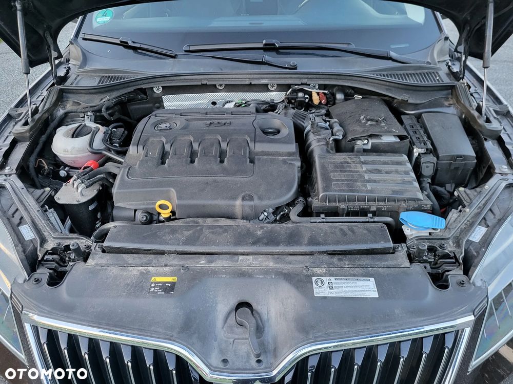 Skoda Superb 2.0 TDI 4x4 Premium Edition - 26