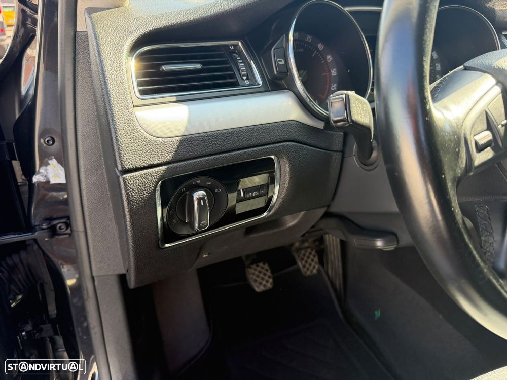Skoda Superb 1.6 TDI Ambition - 27
