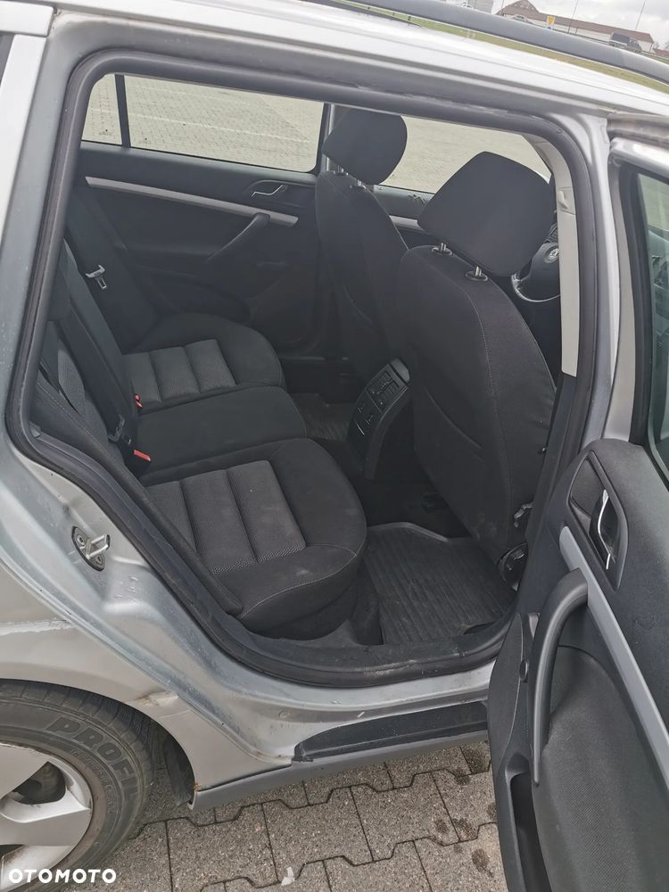 Skoda Octavia 1.6 Classic - 11