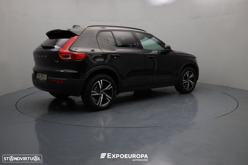 Volvo XC 40 1.5 T2 Plus Dark Auto - 5
