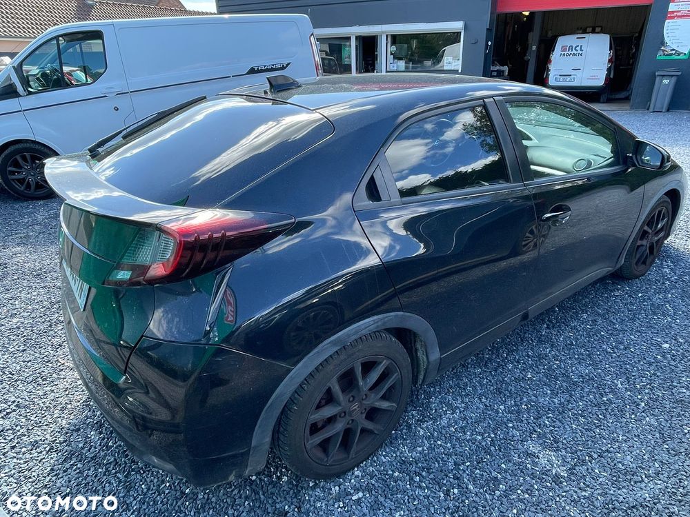 Peugeot 208 PureTech 100 EAT8 GT Pack - 3