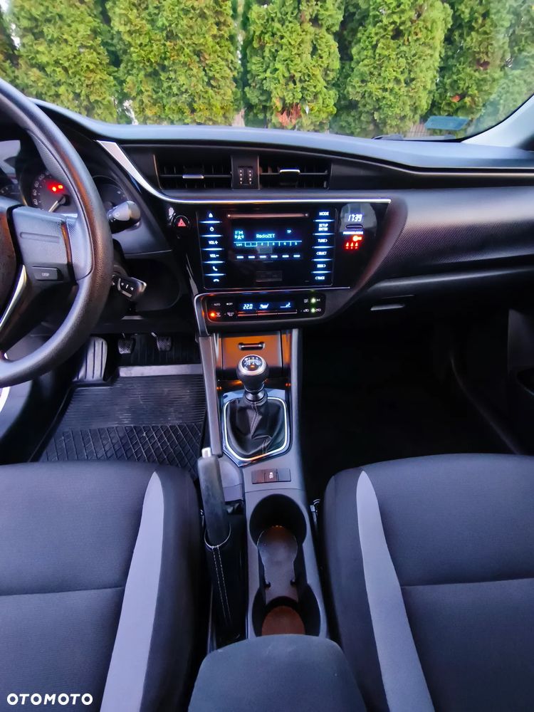 Toyota Auris 1.33 VVT-i Active - 8
