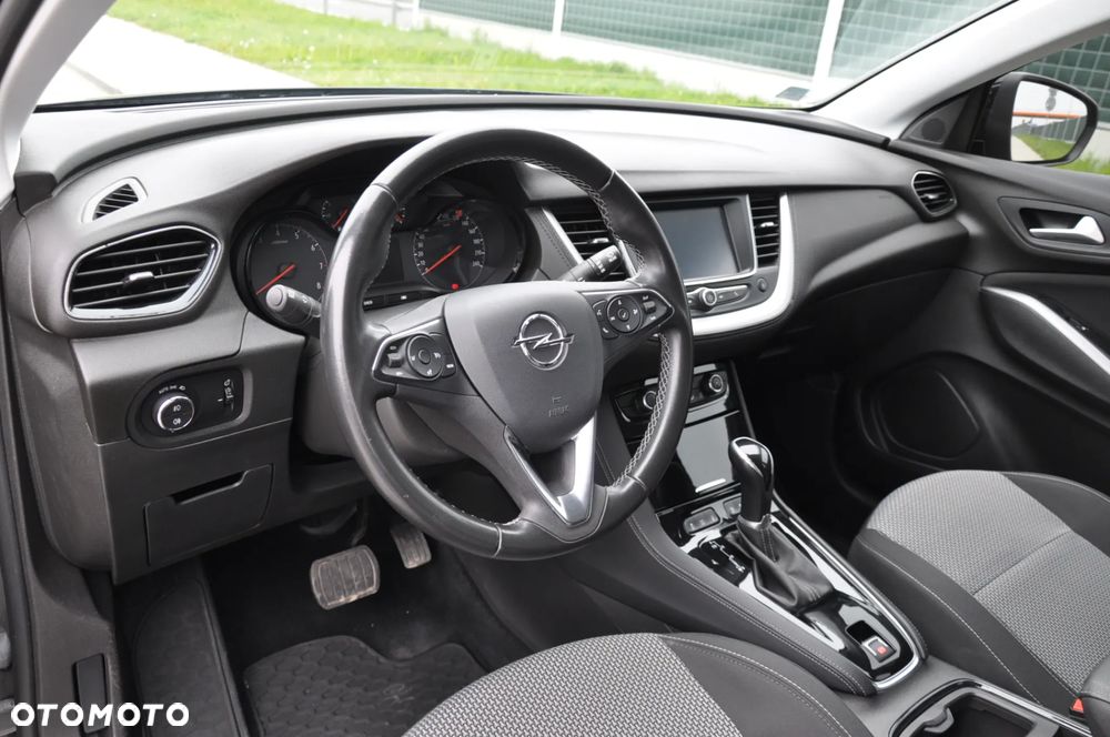 Opel Grandland X 1.2 T GPF Design Line S&S - 4