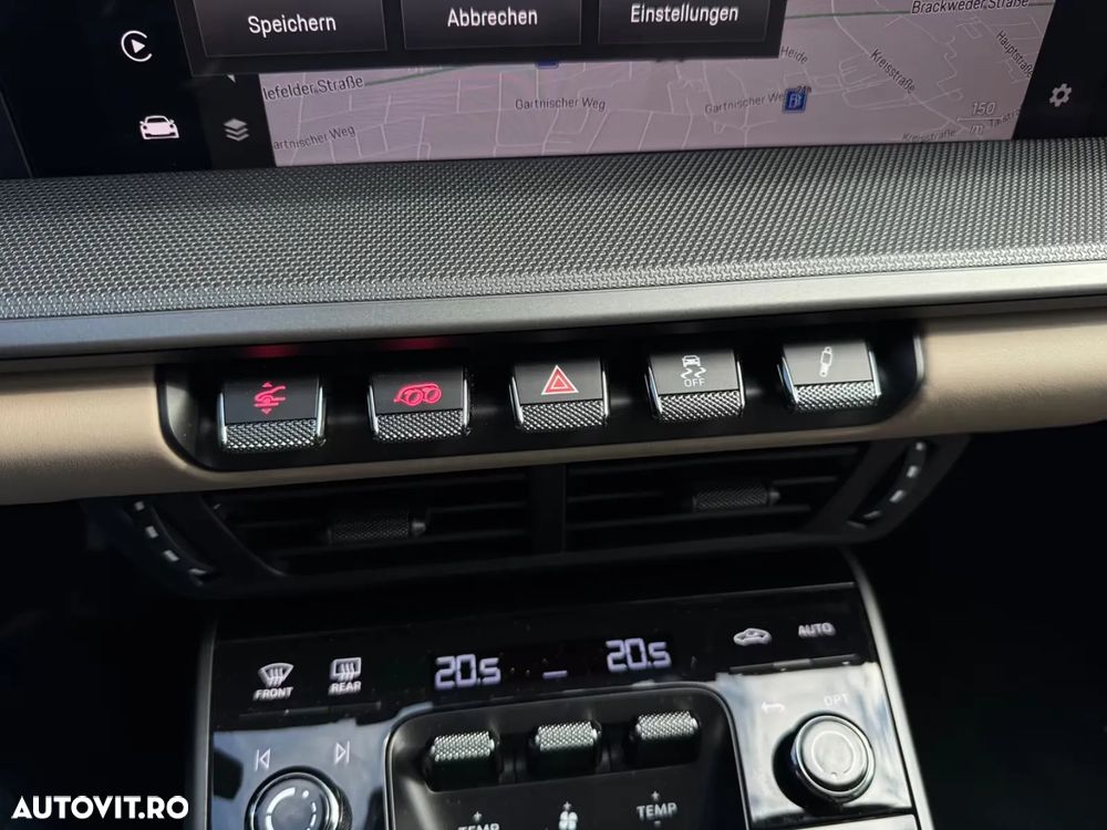 Porsche 911 Carrera S PDK - 12