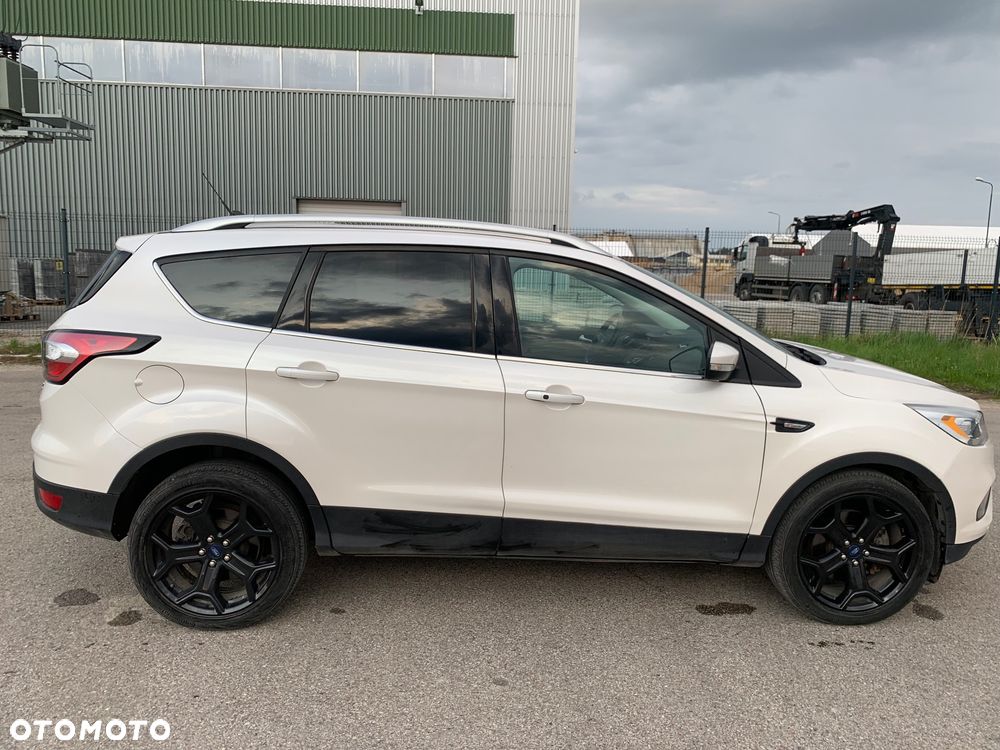 Ford Escape 2.0 EcoBoost AWD Titanium - 33