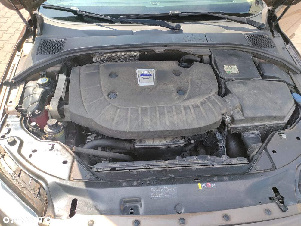 Volvo V70 D4 Momentum - 10