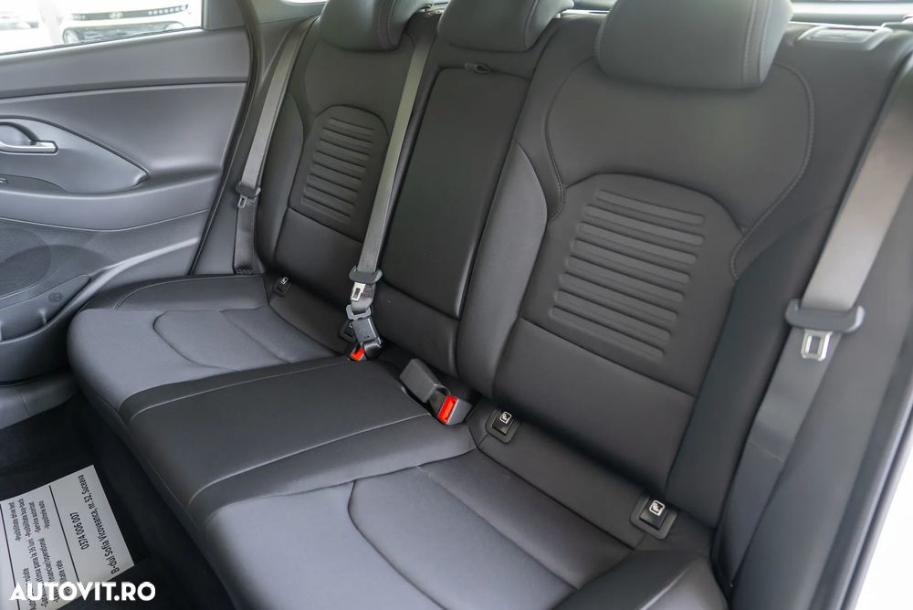 Hyundai i30 1.5 96CP M/T Highway - 19