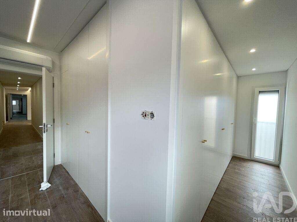 Apartamento T3 em Nossa Senhora de Fátima de 136,00 m2 - Grande imagem: 4/28