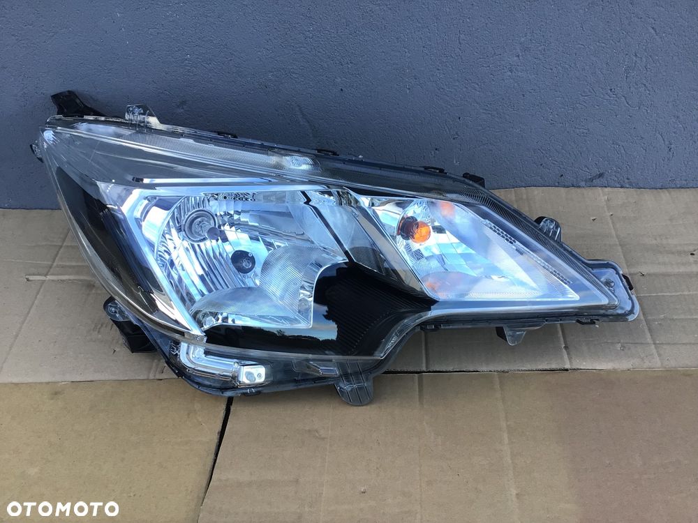 Lampa przednia prawa Mitsubishi Space Star ll 2 Lift lll 3 - 1
