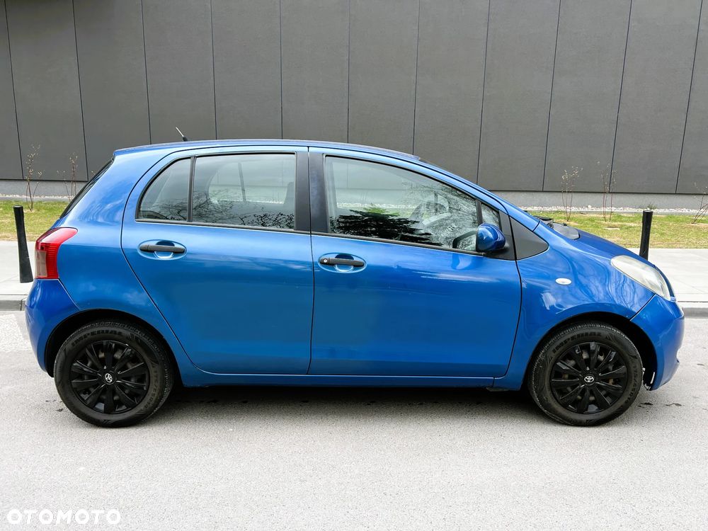 Toyota Yaris - 27