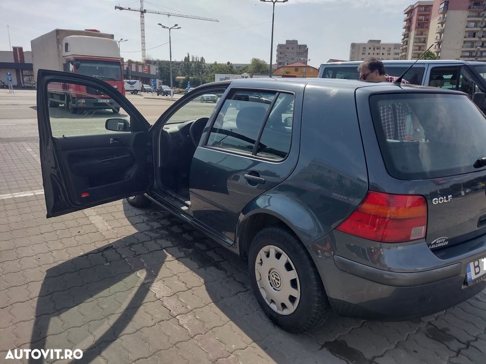 Volkswagen Golf 1.4 - 6