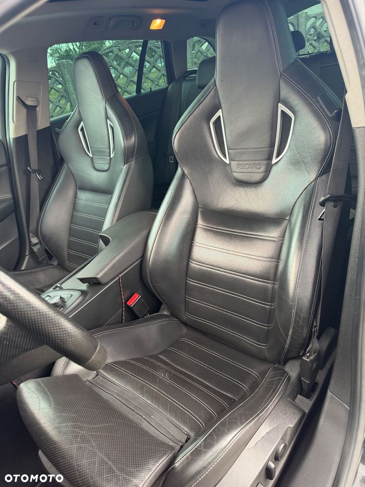 Opel Insignia - 11
