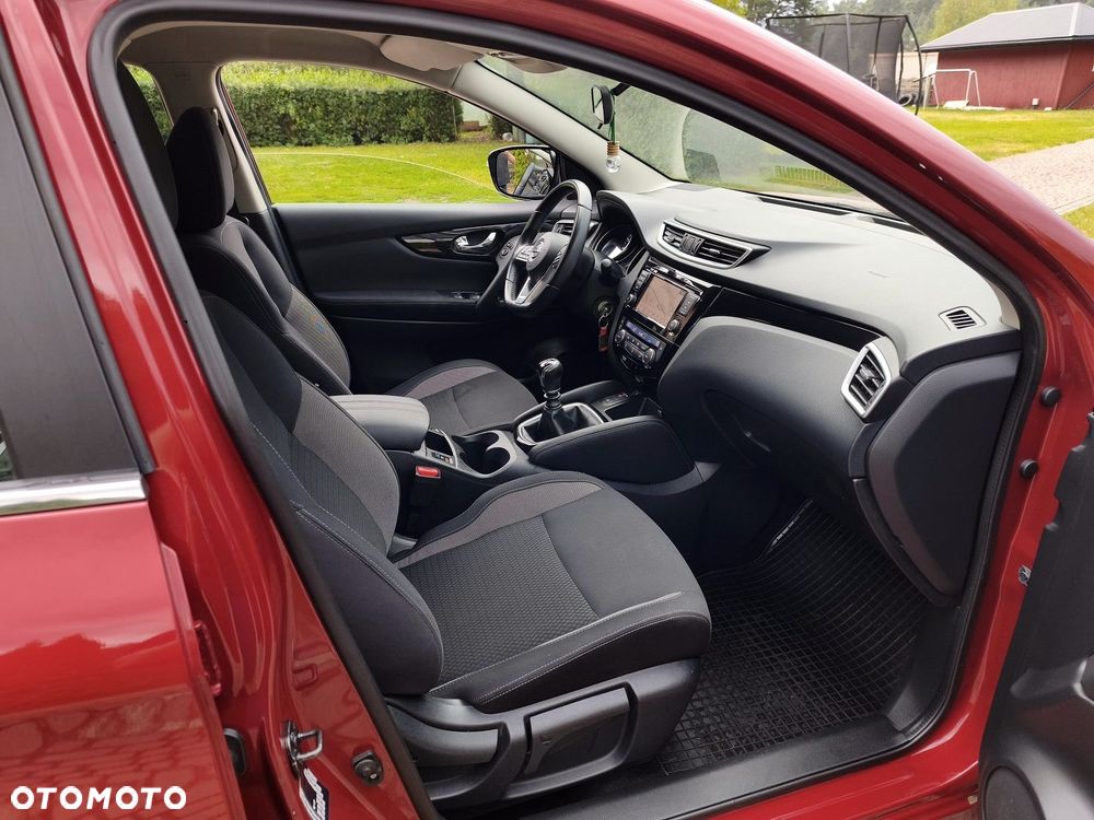 Nissan Qashqai 1.3 DIG-T Tekna - 24