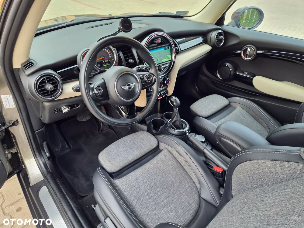 MINI Cooper Seven Chili - 12