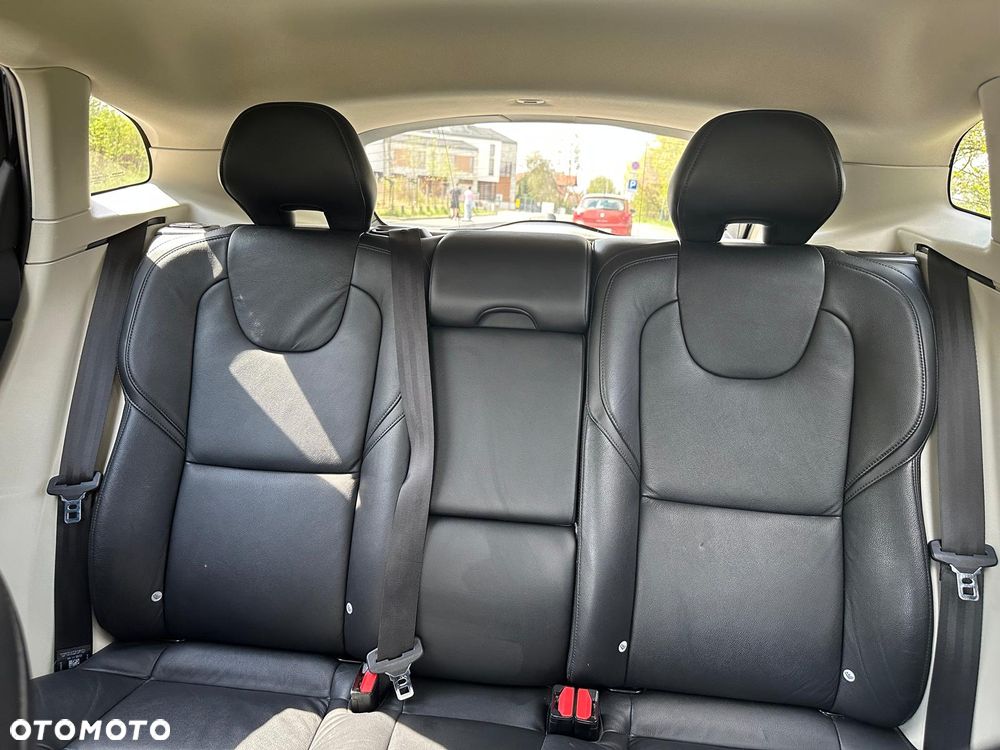 Volvo V40 D3 Summum - 11