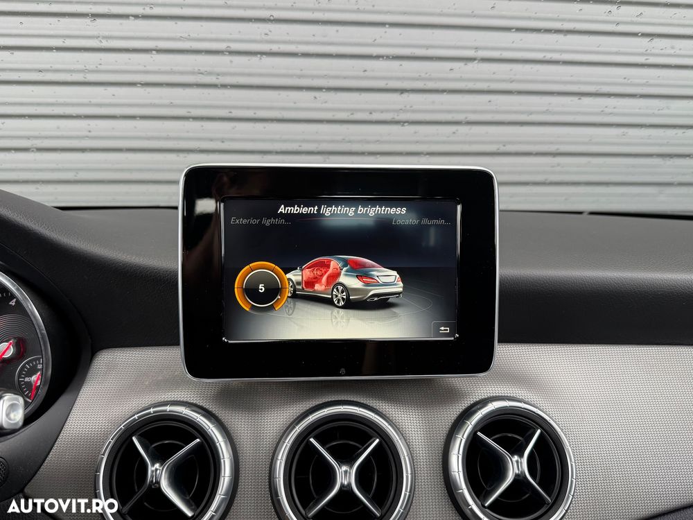 Mercedes-Benz CLA 200 d 7G-DCT Urban - 22