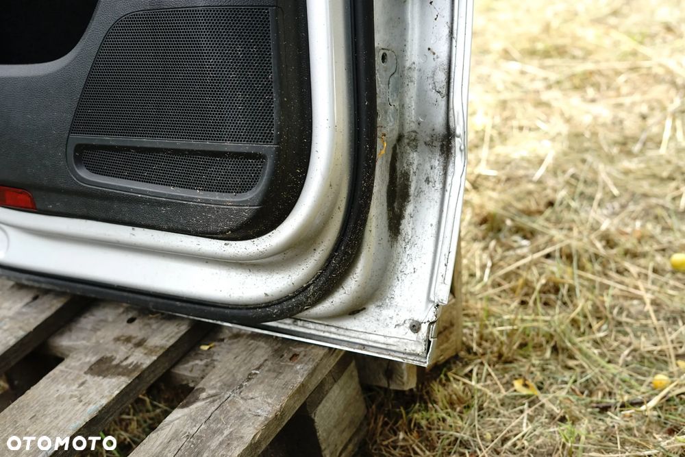 Drzwi tył tylne lewe VW Passat B7 Sedan LA7W - 15