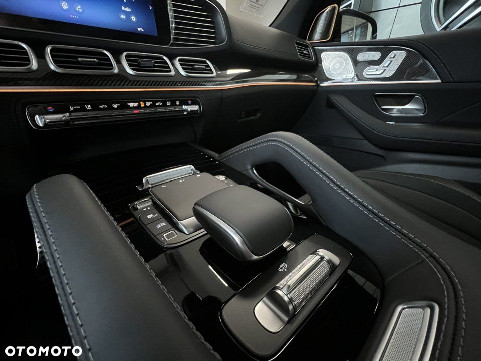 Mercedes-Benz GLS - 10