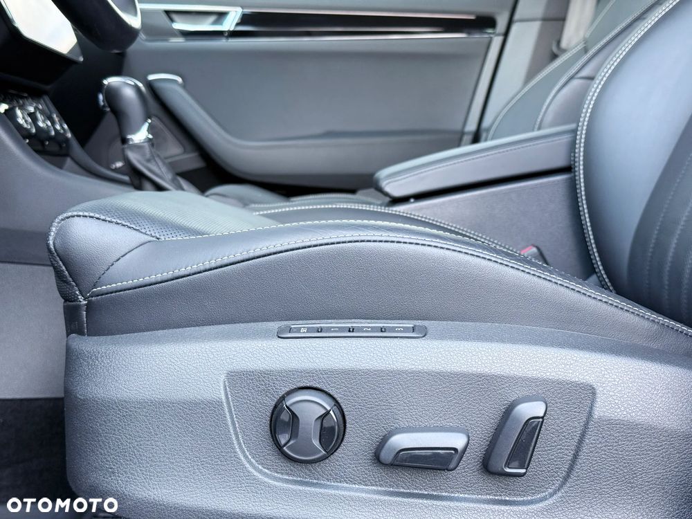 Skoda Superb 2.0 TSI L&K DSG - 29