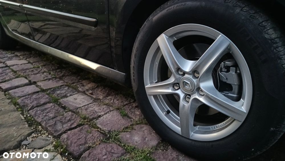 Renault Laguna 2.0 DCi Dynamique - 23